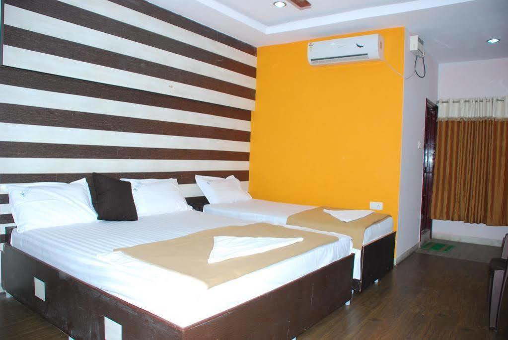 Jayalakshmi Residency Hotel Tirupati Kültér fotó